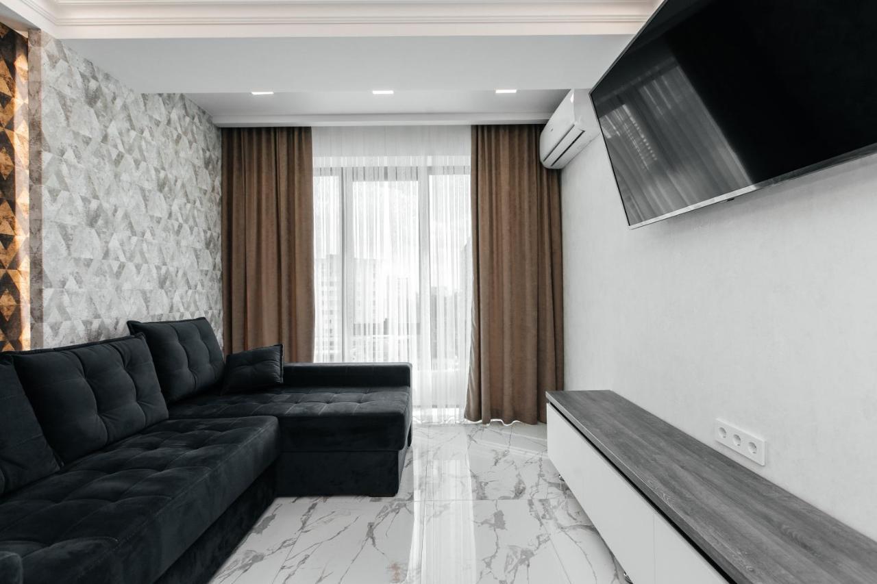 Main Street Sky House Apartments Chisinau Bagian luar foto