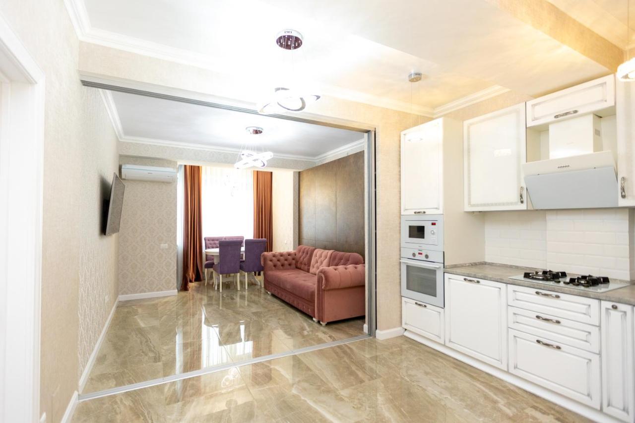 Main Street Sky House Apartments Chisinau Bagian luar foto